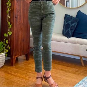 Sanctuary high-rise camouflage skinny ankle, size 10/30